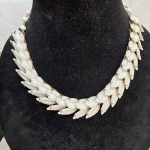 Vintage White Leaf Statement Necklace Gold Tone 14” Chunky